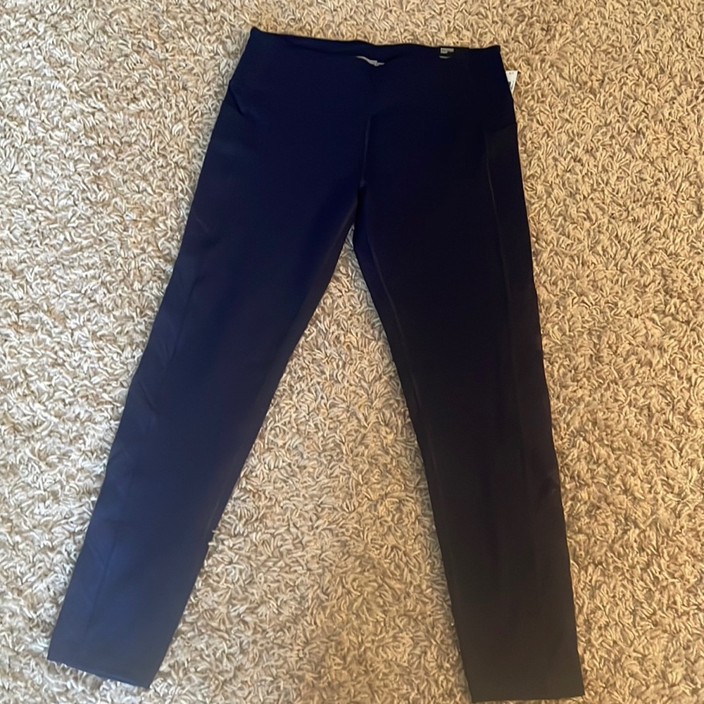 NWT Victoria Sport knockout “tights”